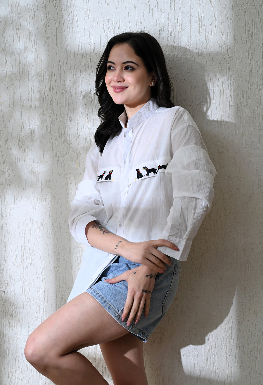 Women's Dog Chase embroidered shirt in white – La Moon