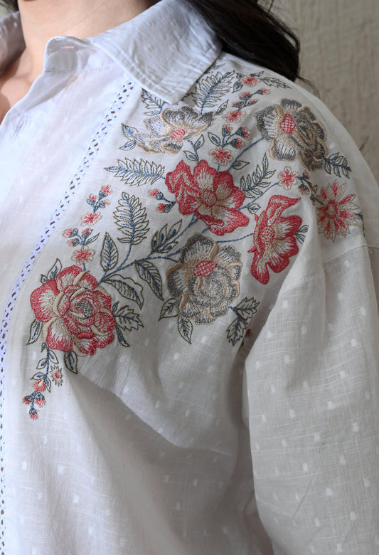 Women's Floral Chintz embroidered shirt in white β La Moon