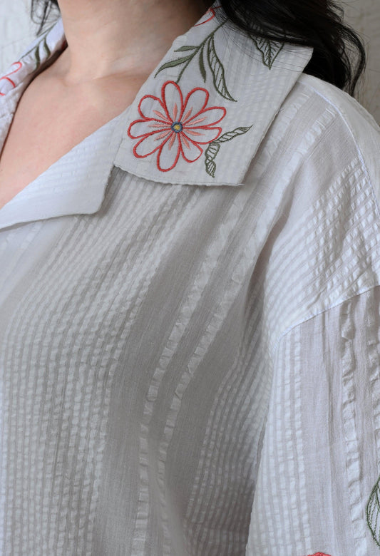 Women's Floral Parade embroidered shirt in white β La Moon