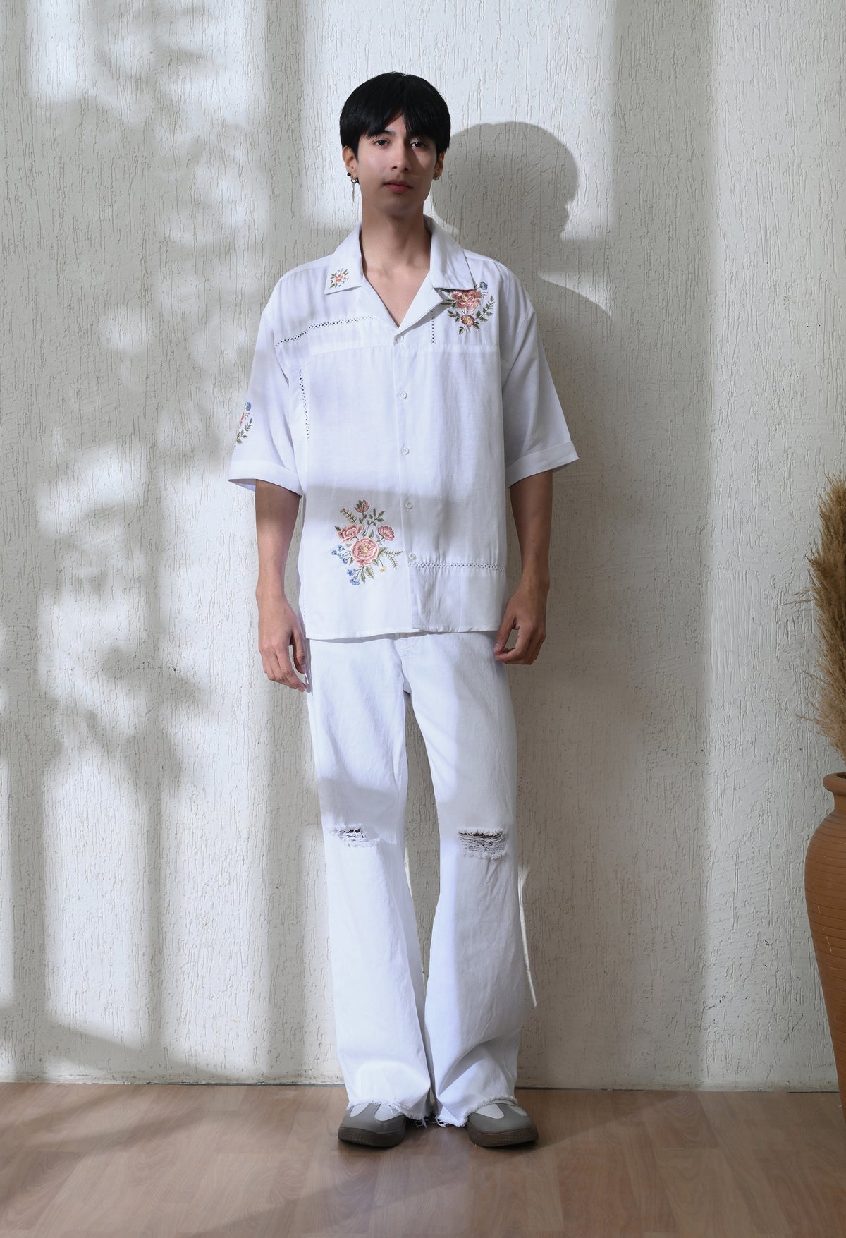 Men's Floral Breeze Lace embroidered shirt in white – La Moon