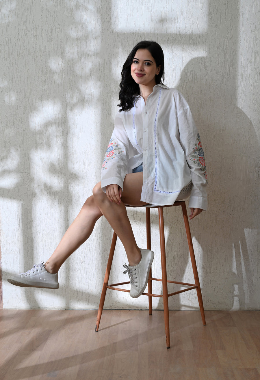 Women's Chintz Bloom embroidered shirt in white – La Moon