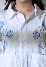 Women's Blue Blossom embroidered shirt in white – La Moon