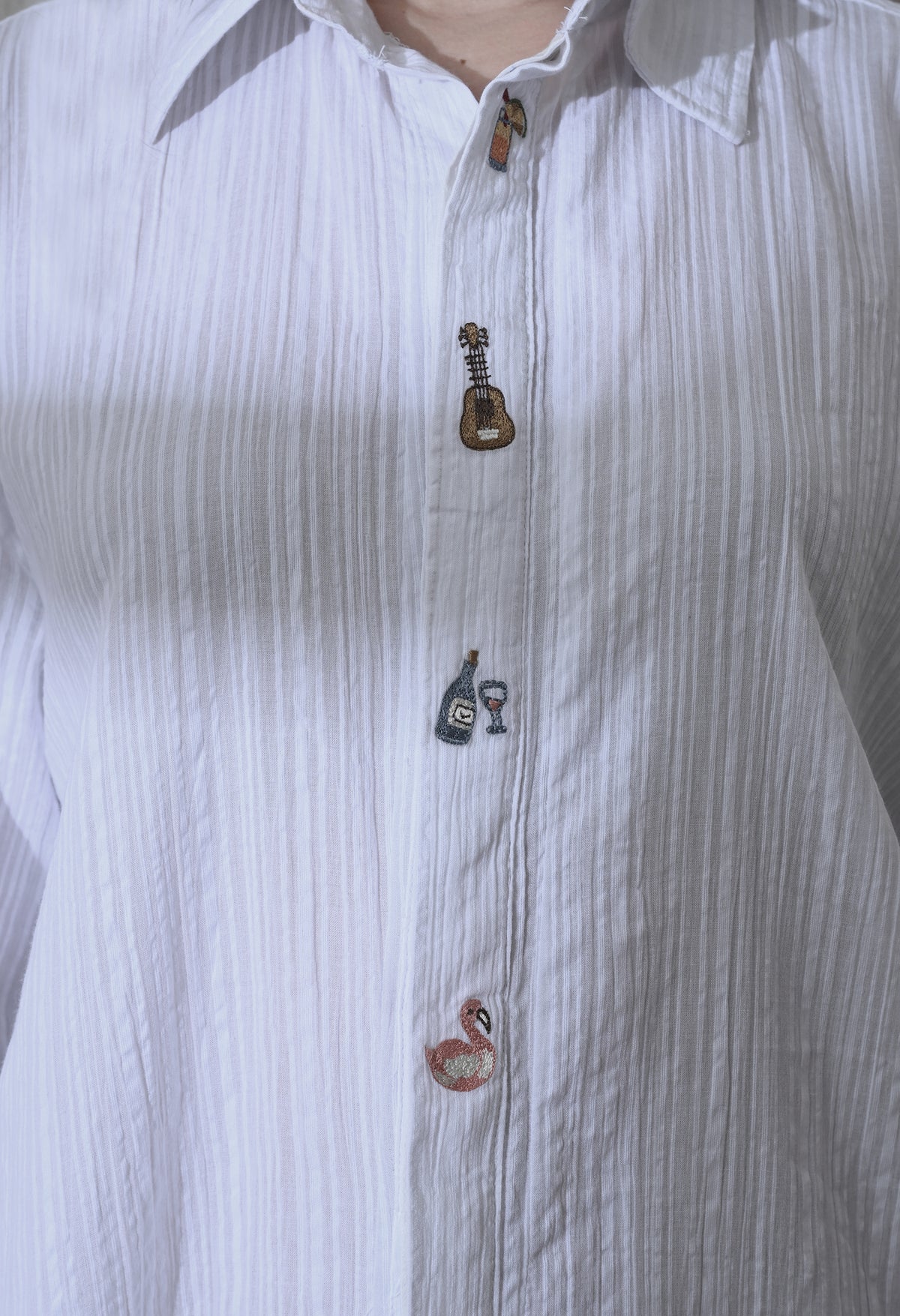 Women's Island Trail embroidered shirt in white – La Moon