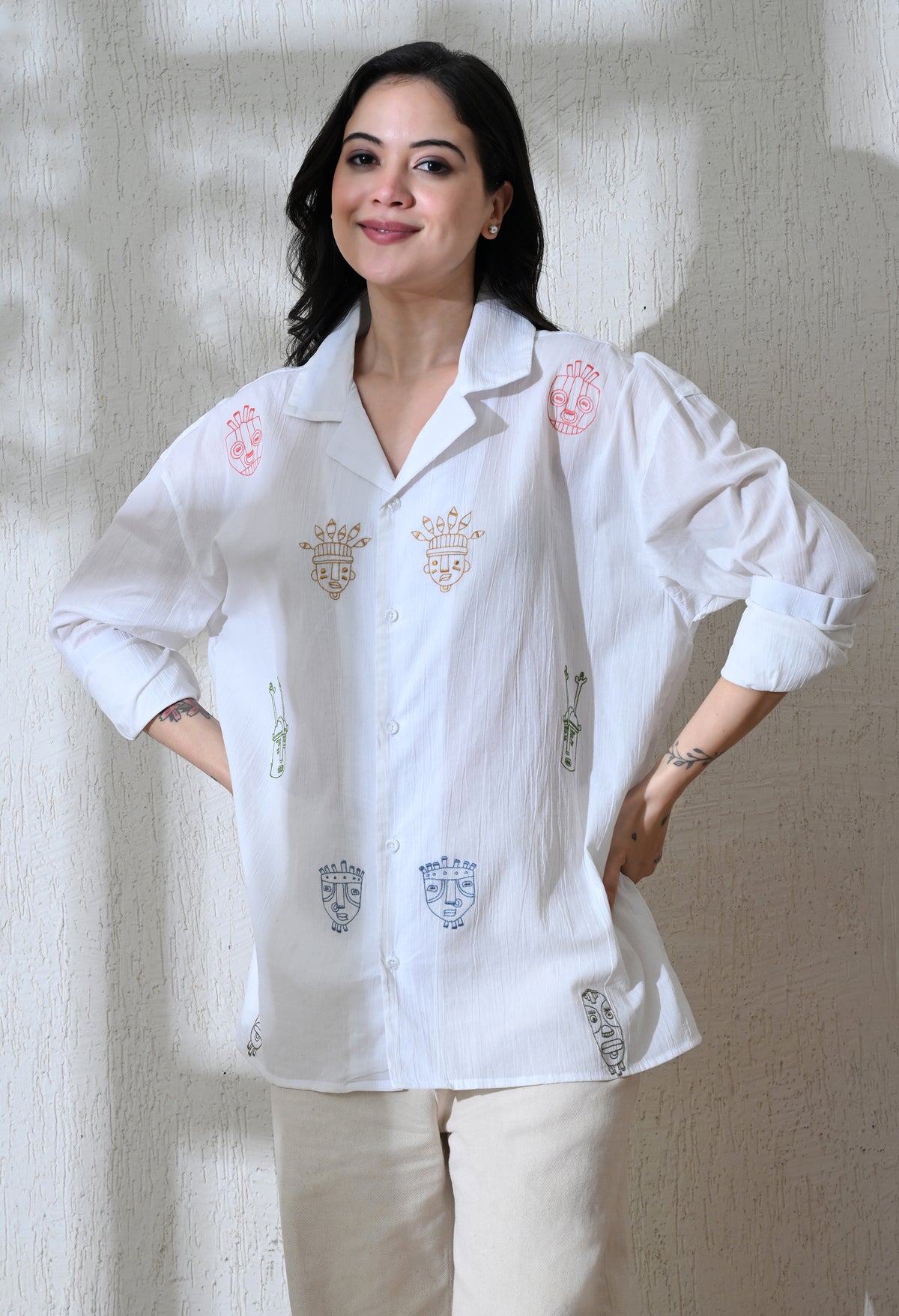 Women's Tribe Thread embroidered shirt in white – La Moon