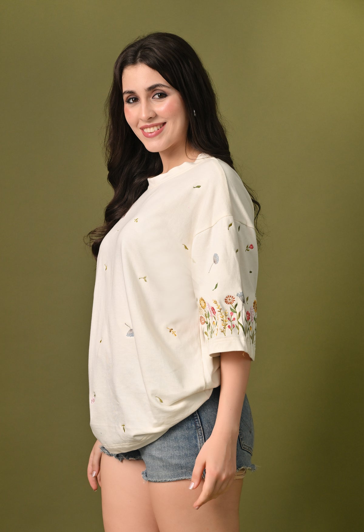 Women off white thunder leaves embroidered unisex tshirt
