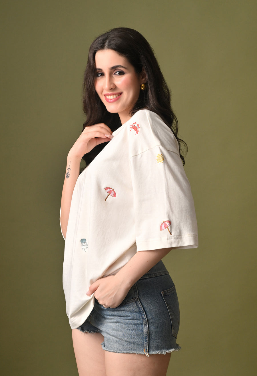 Women off white everyday embroidered unisex tshirt