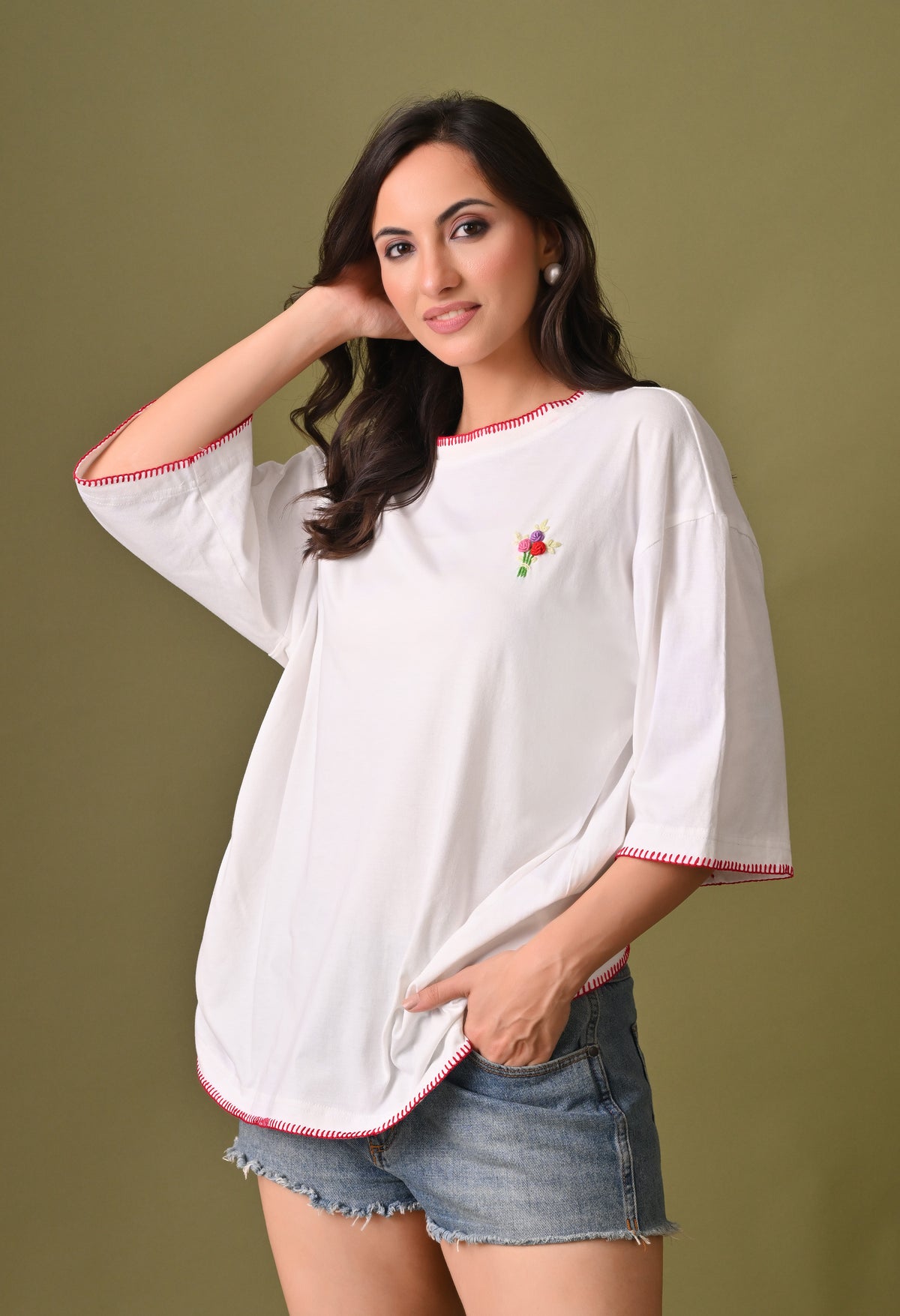 Women white bouqet embroidered unisex tshirt
