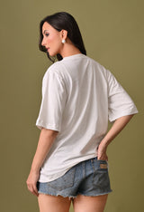 Women white cat embroidered unisex tshirt