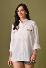 Women white brown dog chase embroidered unisex shirt