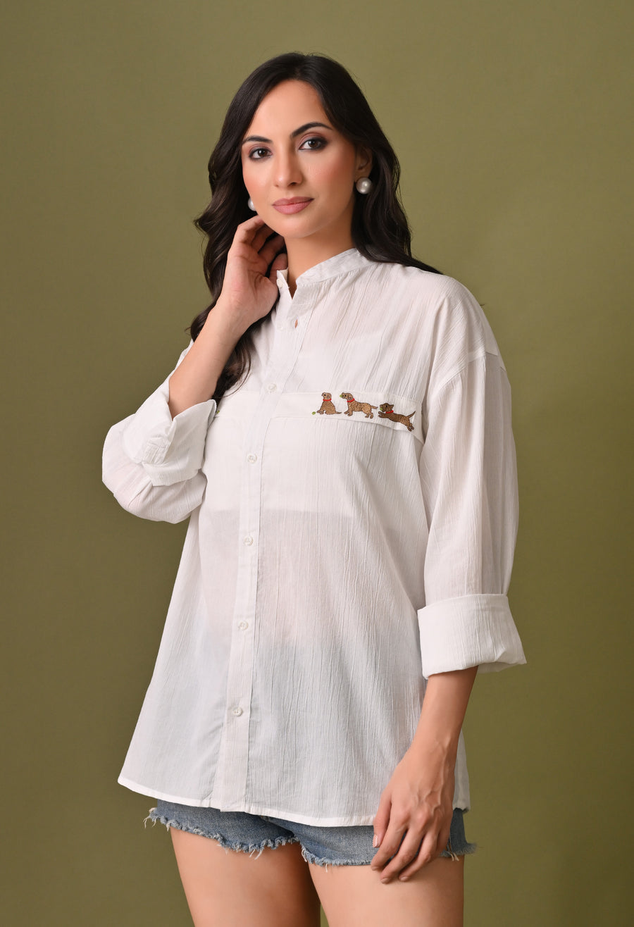 Women white brown dog chase embroidered unisex shirt