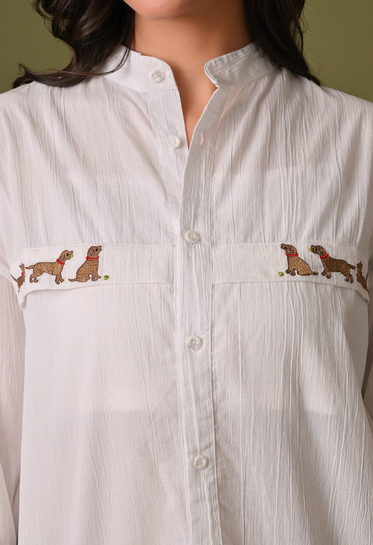 Women white brown dog chase embroidered unisex shirt
