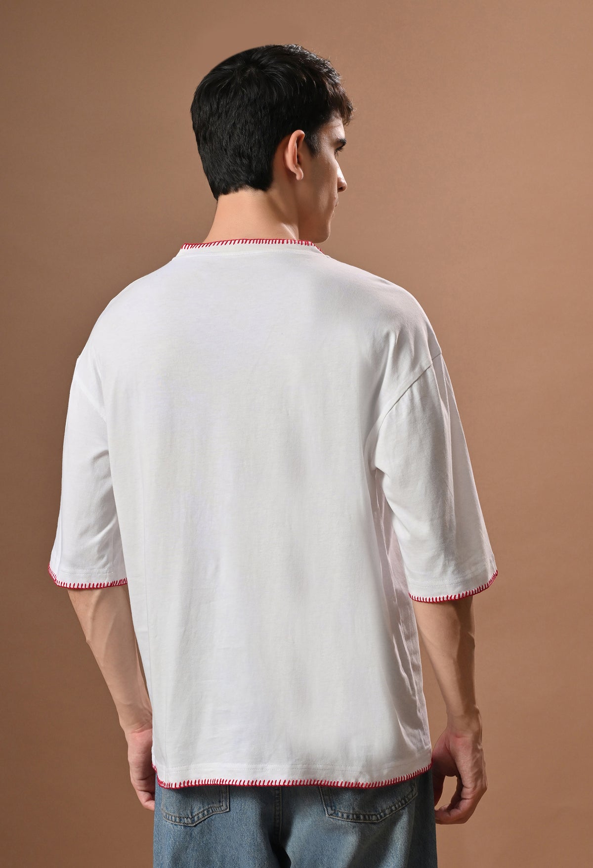Men white bouqet embroidered unisex tshirt