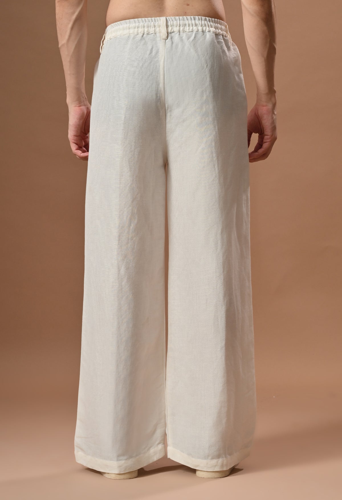 Men casual loose fit off white trouser
