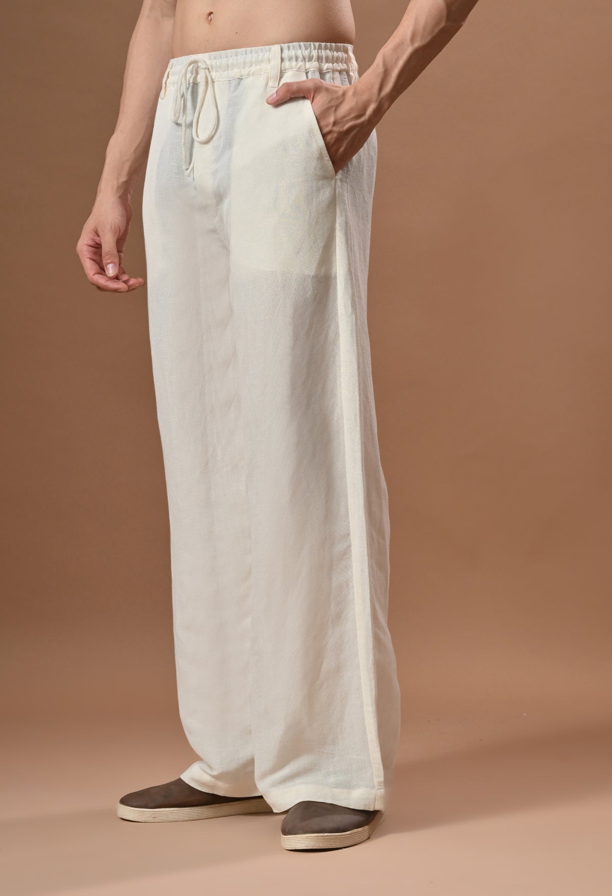 Men casual loose fit off white trouser