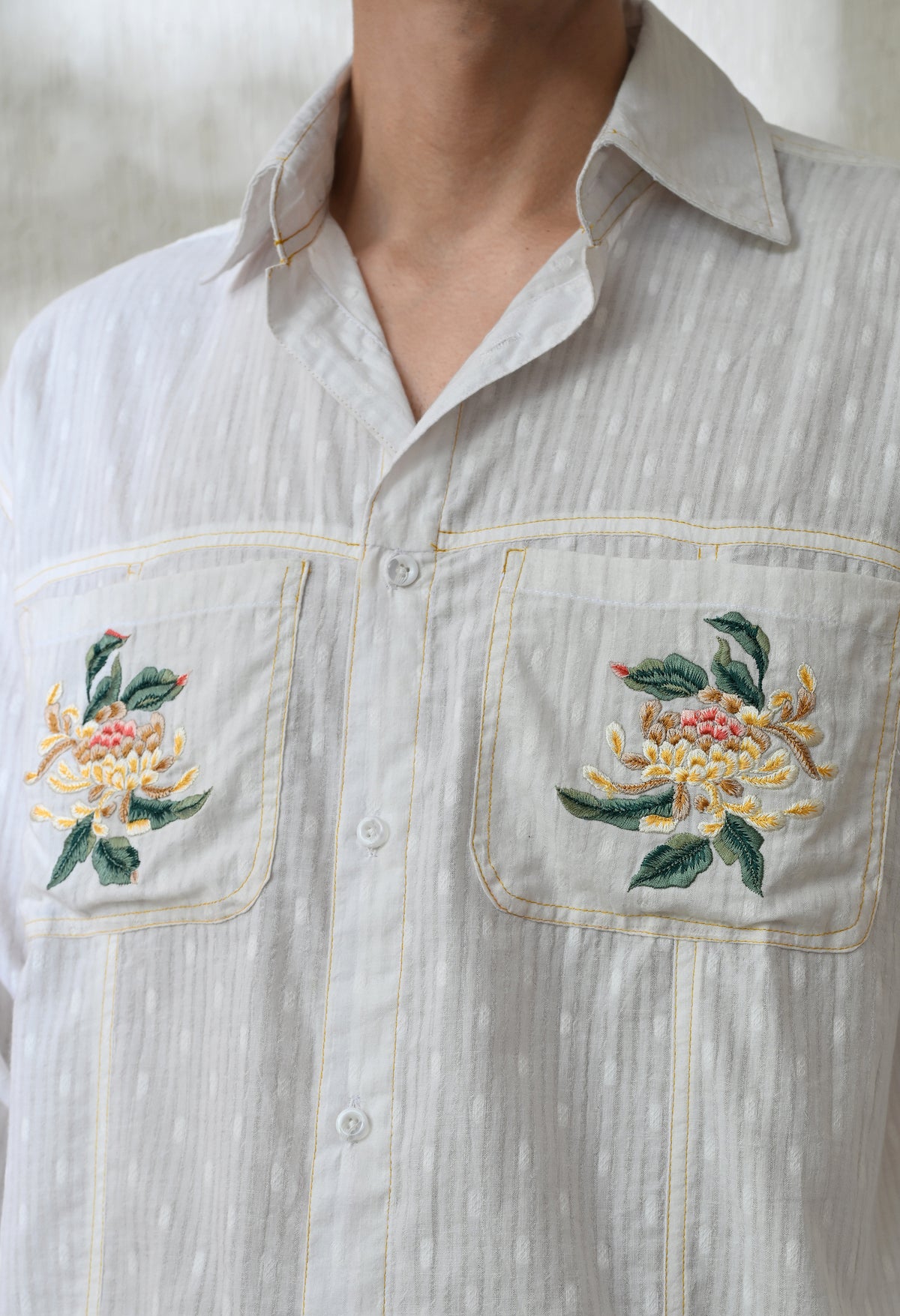Men's Pocket Blossom embroidered shirt in white – La Moon