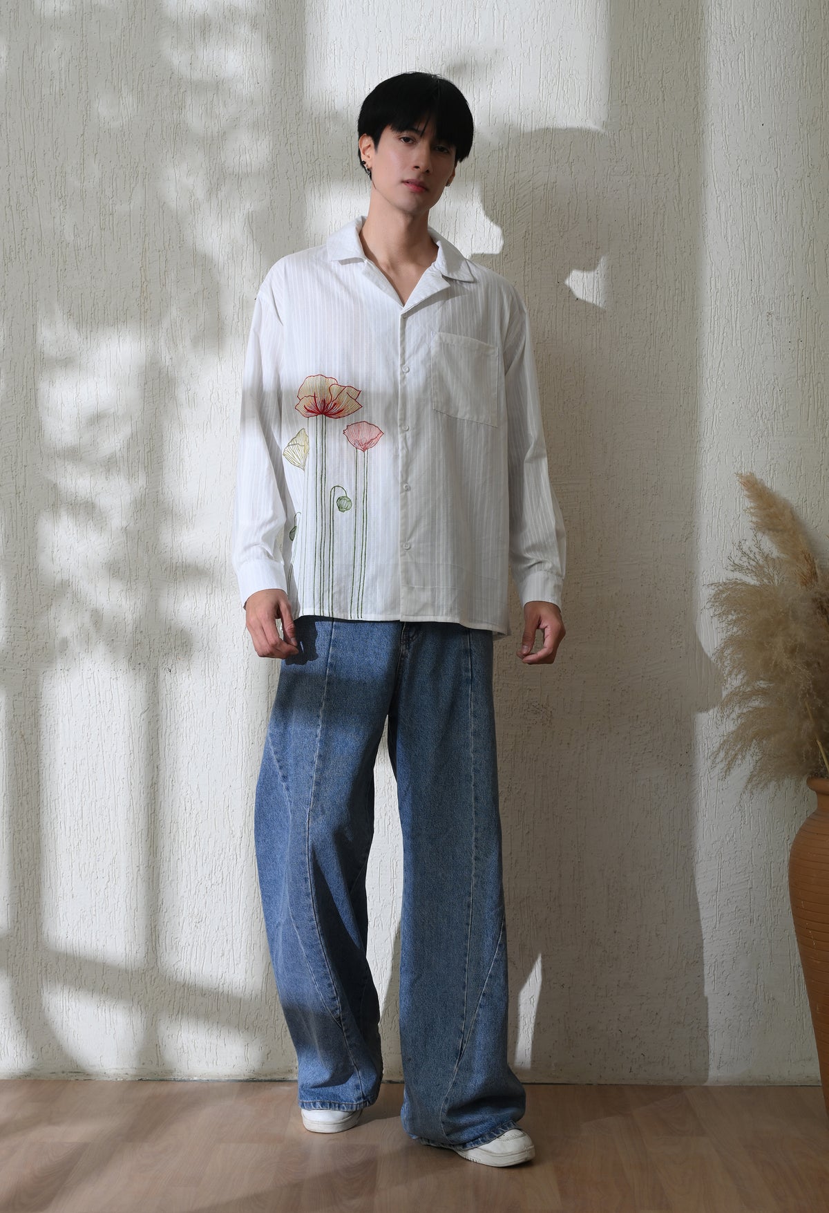 Men's Garden Bloom embroidered shirt in white – La Moon