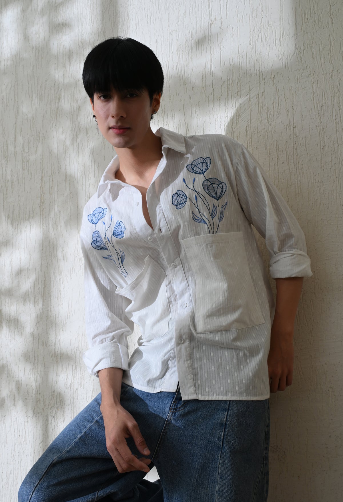 Men's Blue Blossom embroidered shirt in white – La Moon